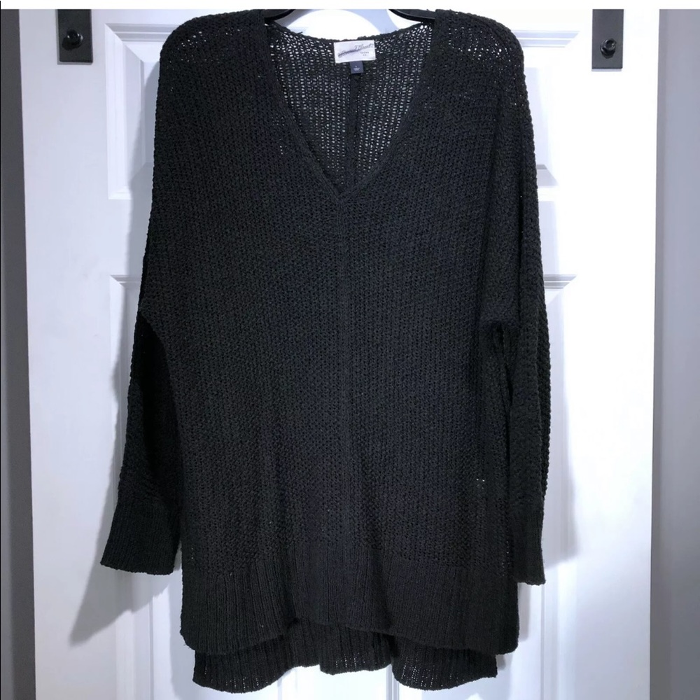 Universal Thread Black open knit tunic sweater L